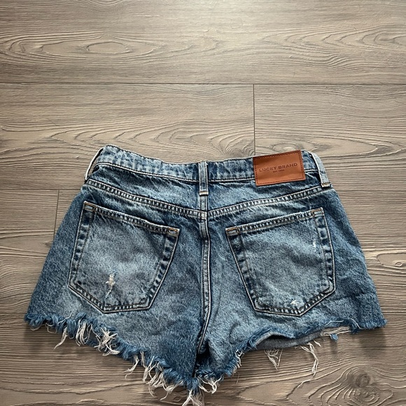 LUCKY BRAND shorts - Picture 4 of 4